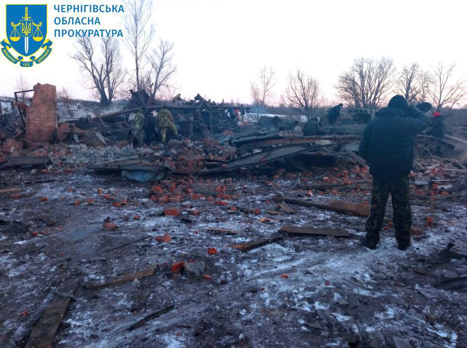 Загибель двох місцевих мешканців на Чернігівщині внаслідок ракетного удару – розпочато провадження
