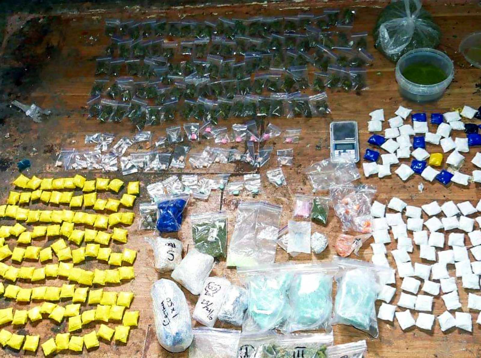 Зберігання наркотиків з метою збуту на понад 3 млн грн – судитимуть жителя Чернівців