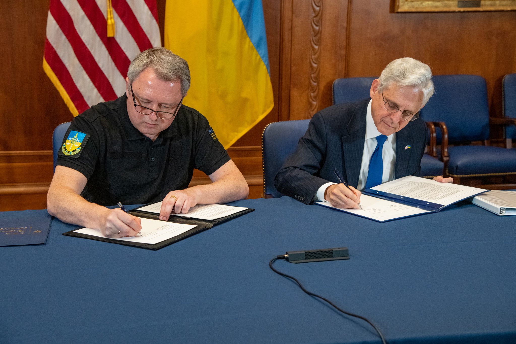 ​Генеральні прокурори України та США підписали Меморандум про взаєморозуміння