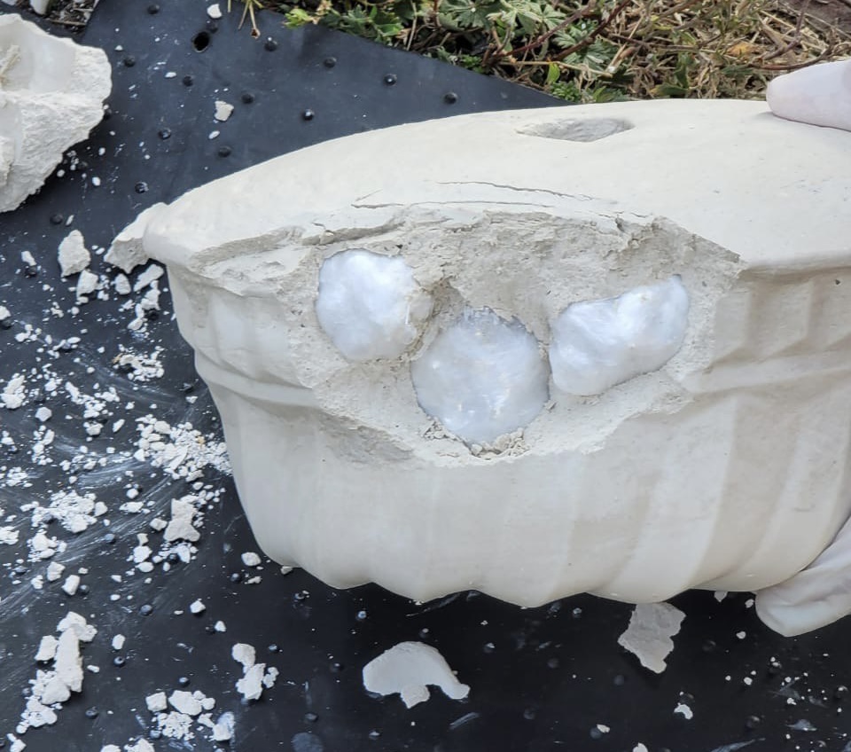 Метадон на 4 млн грн у гіпсових скульптурах – правоохоронці Запоріжжя викрили контрабанду наркотиків (ФОТО)