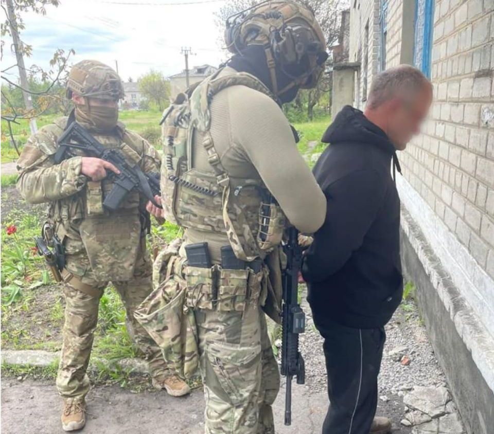 Наводив окупантів на місця дислокації українських військових у Покровському районі – викрито учасника агентурної мережі фсб рф