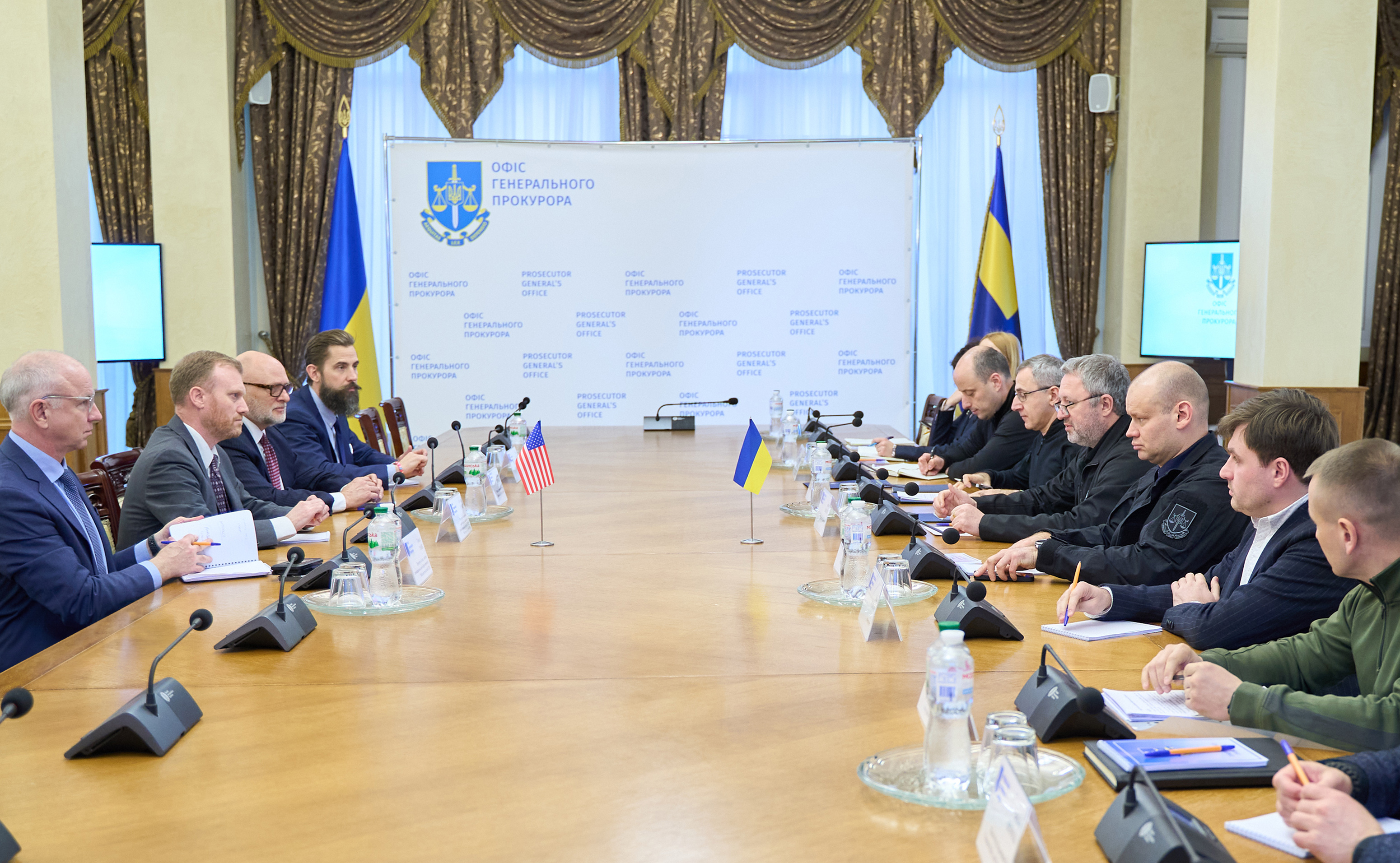 Андрій Костін в Києві зустрівся з колегами з Міністерства юстиції США