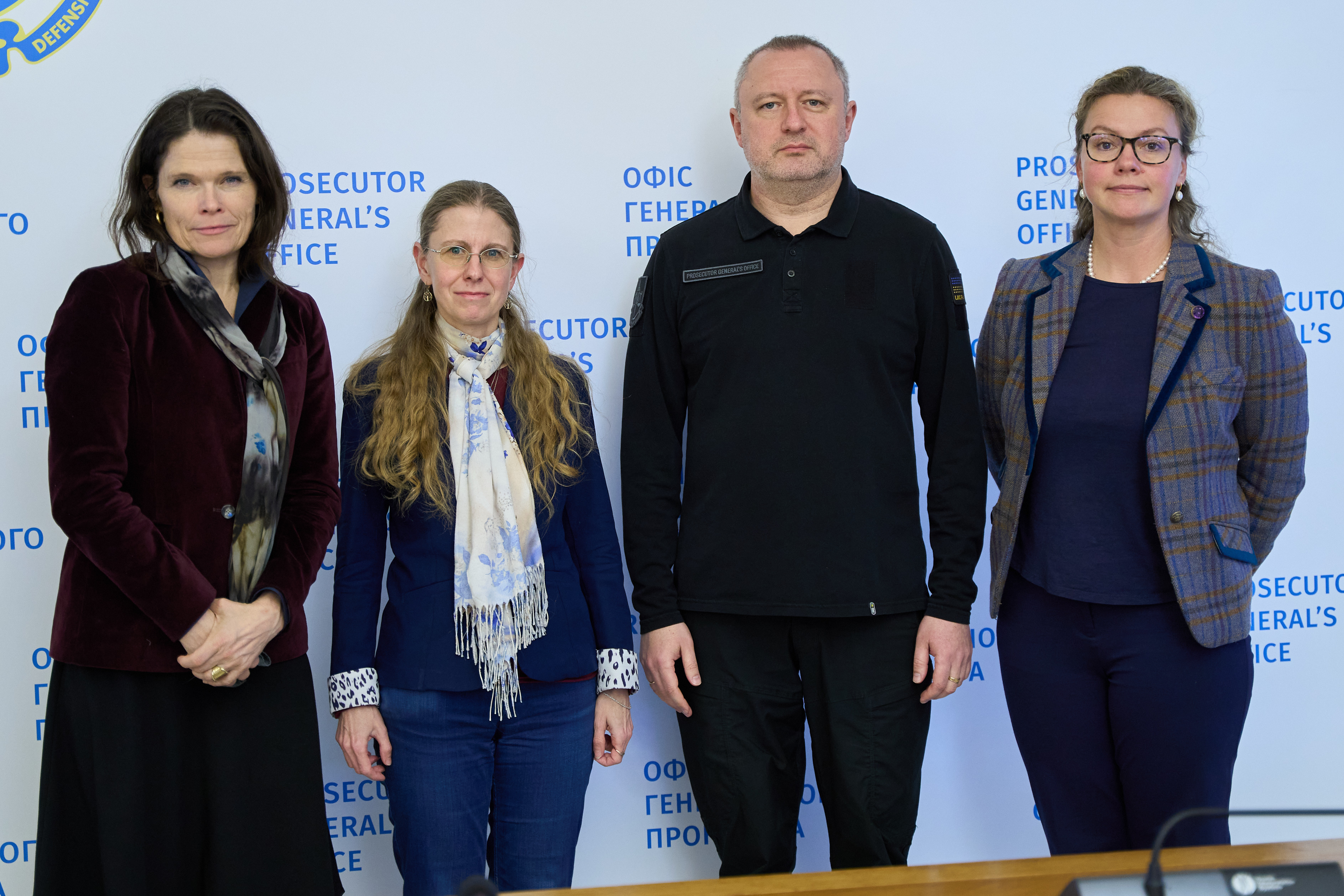 Генпрокурор обговорив з експертками місії ОБСЄ шляхи співпраці у розслідуванні злочинів, пов'язаних із незаконним утриманням агресором українських цивільних