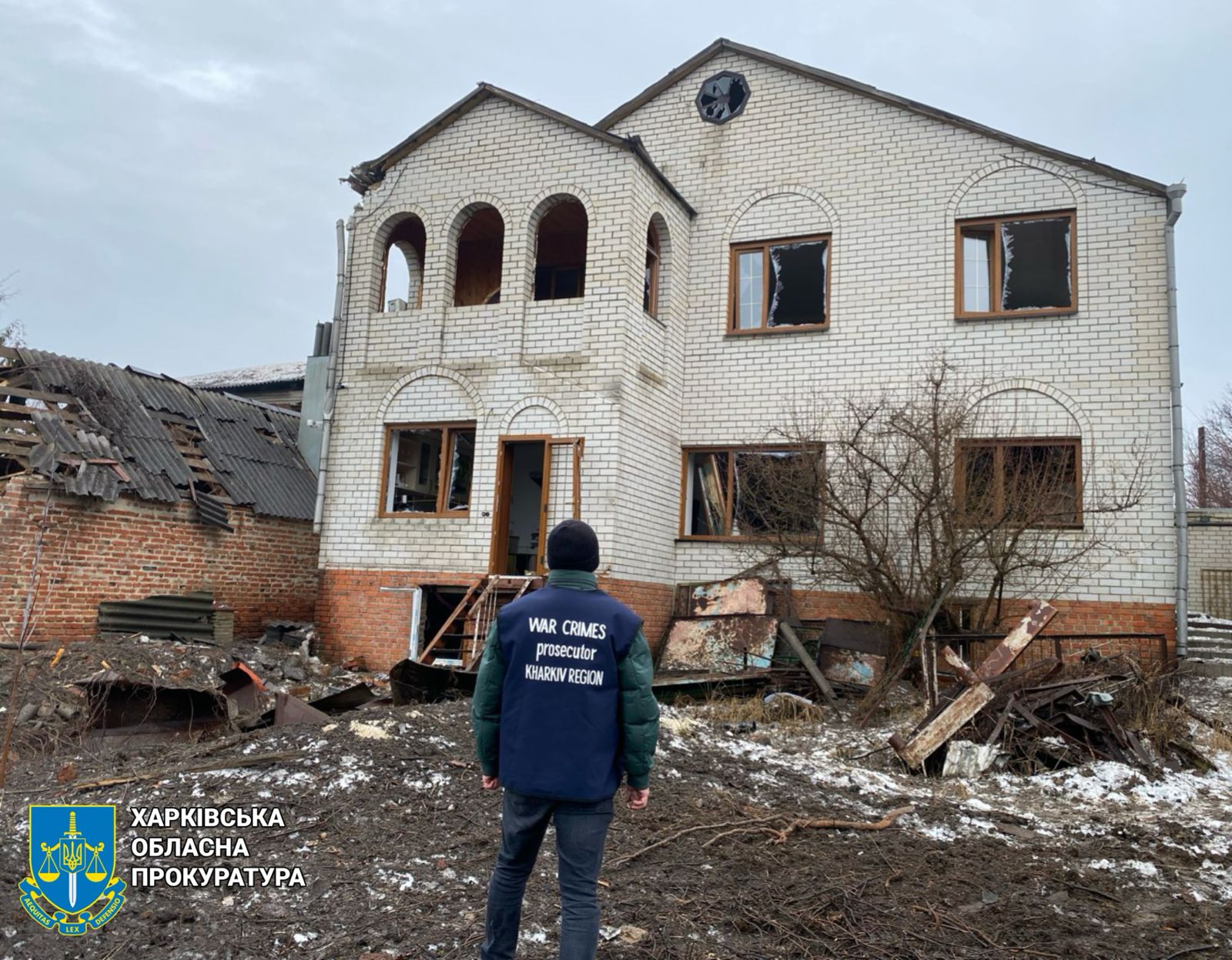 Прокурори зафіксували наслідки ракетної атаки по Люботину на Харківщині
