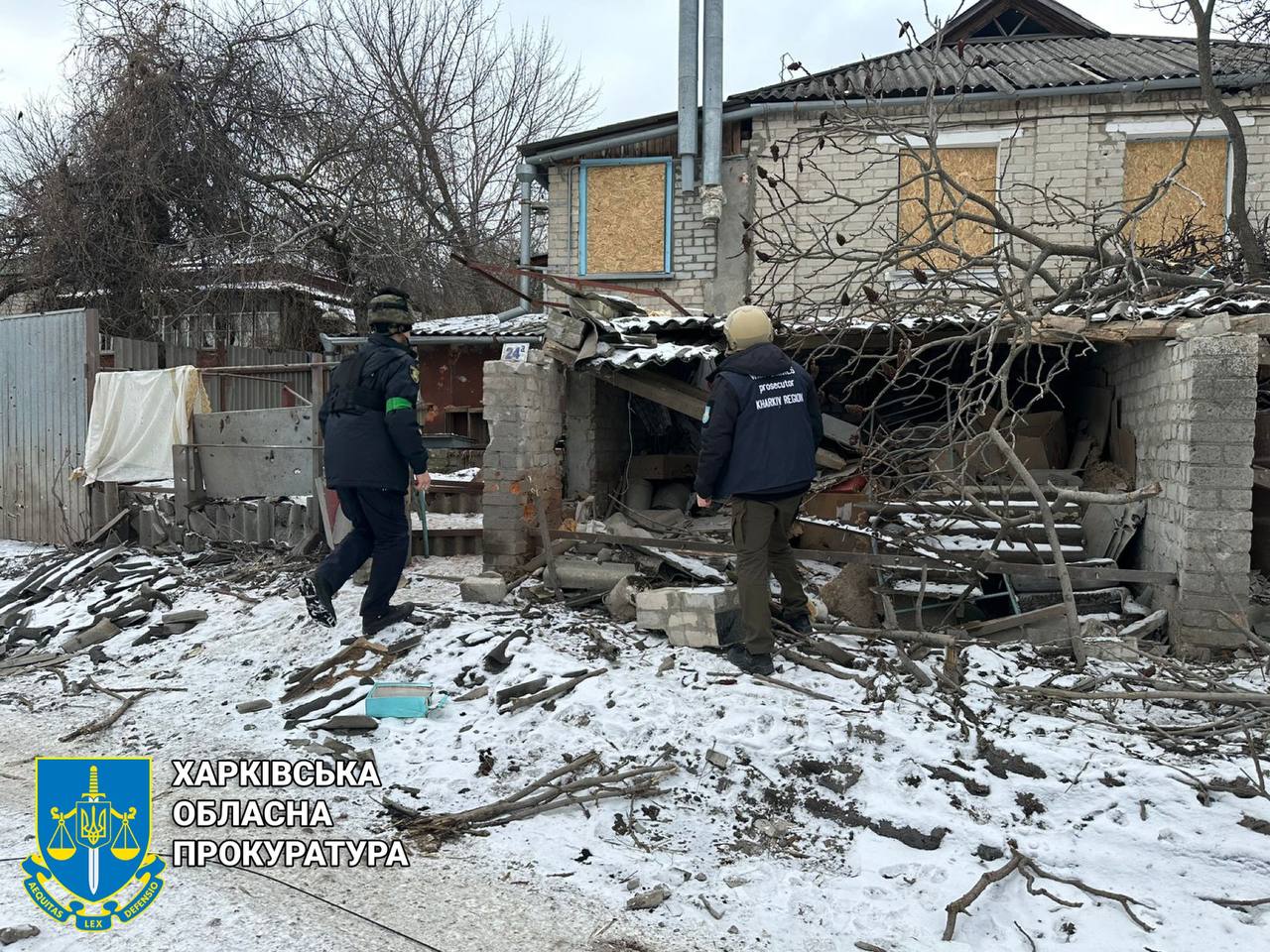 Окупанти вкотре обстріляли Харківщину — правоохоронці документують наслідки