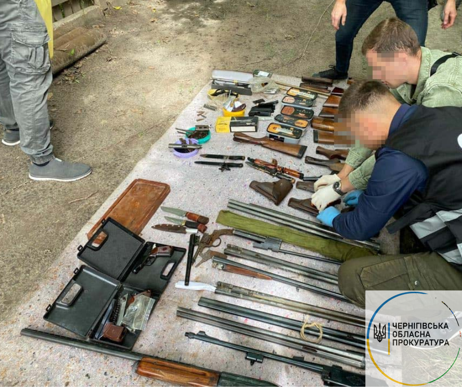 У Чернігові викрито незаконну діяльність з виготовлення та ремонту вогнепальної зброї (ФОТО)