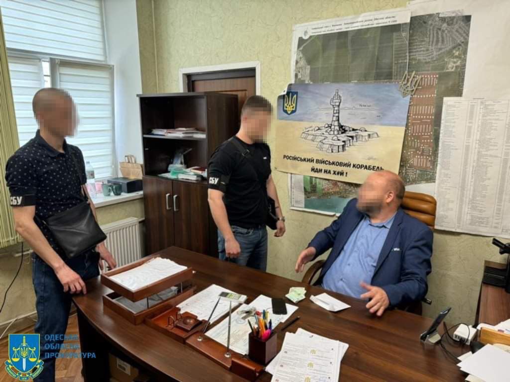 Викрито посадовця ОТГ на Одещині, який «допомагав» військовозобов’язаним уникнути мобілізації