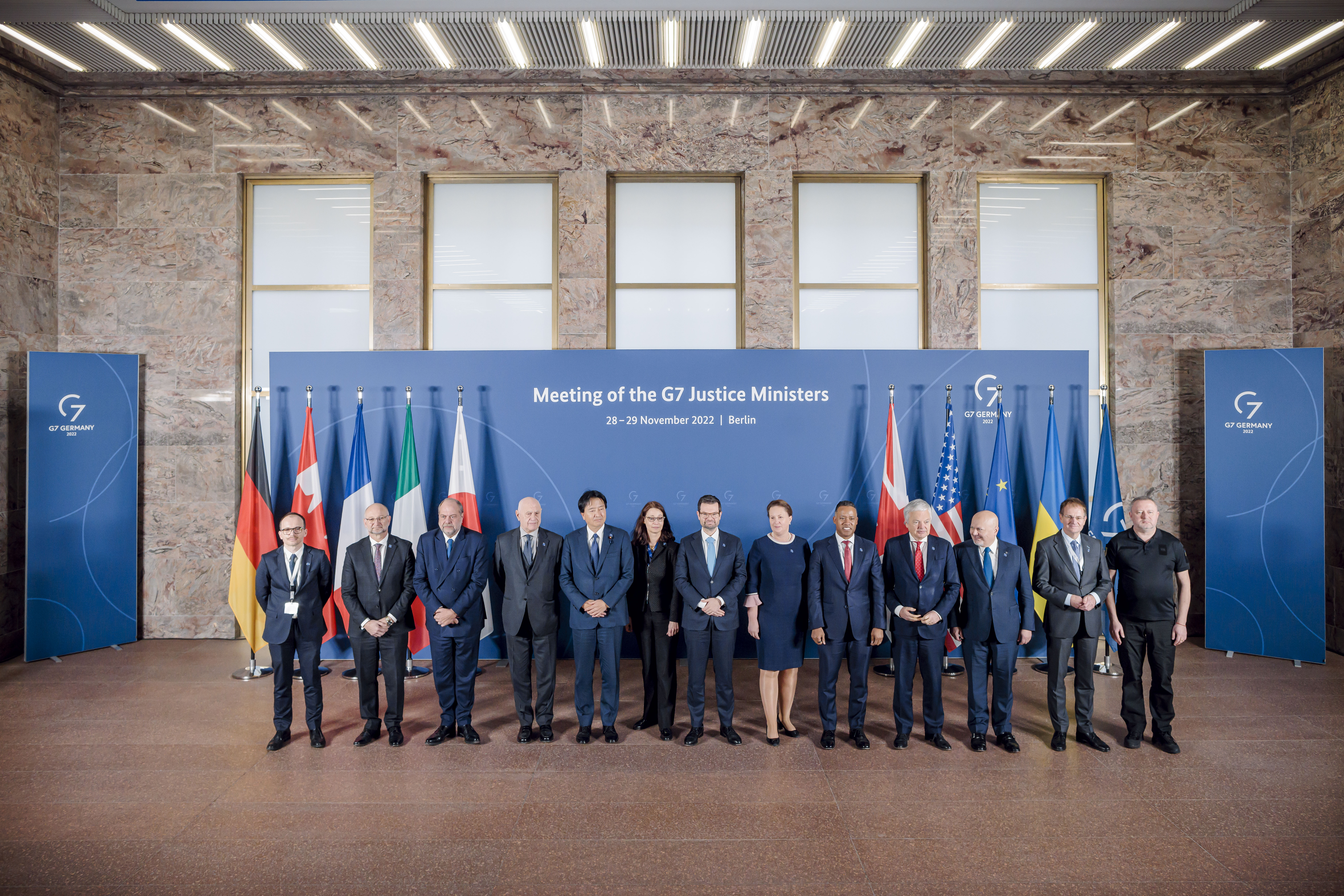 Генеральний прокурор Андрій Костін взяв участь в першій в історії зустрічі міністрів юстиції країн G7