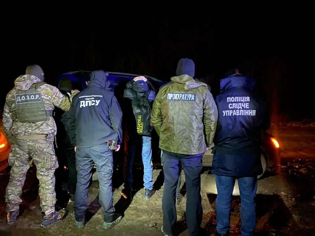 Незаконне переправлення військовозобов’язаних через держкордон – підозрюється житель Буковини